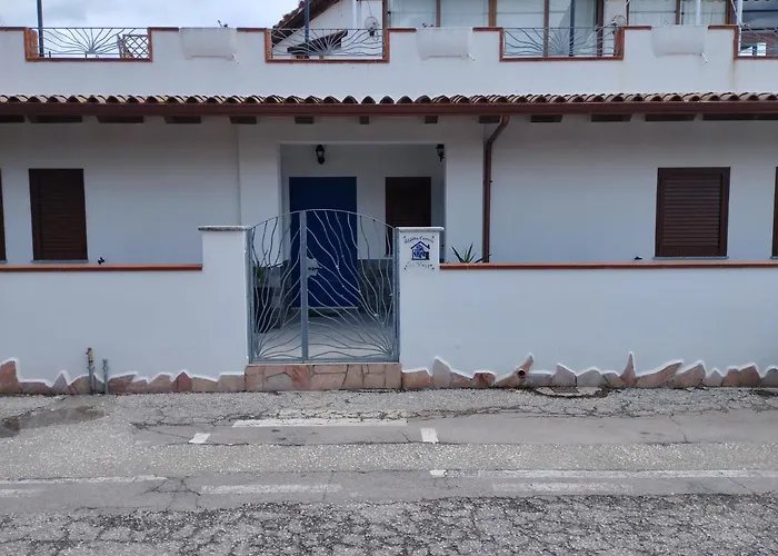 Albergo centrale: Affitta Camere Zio Peppe